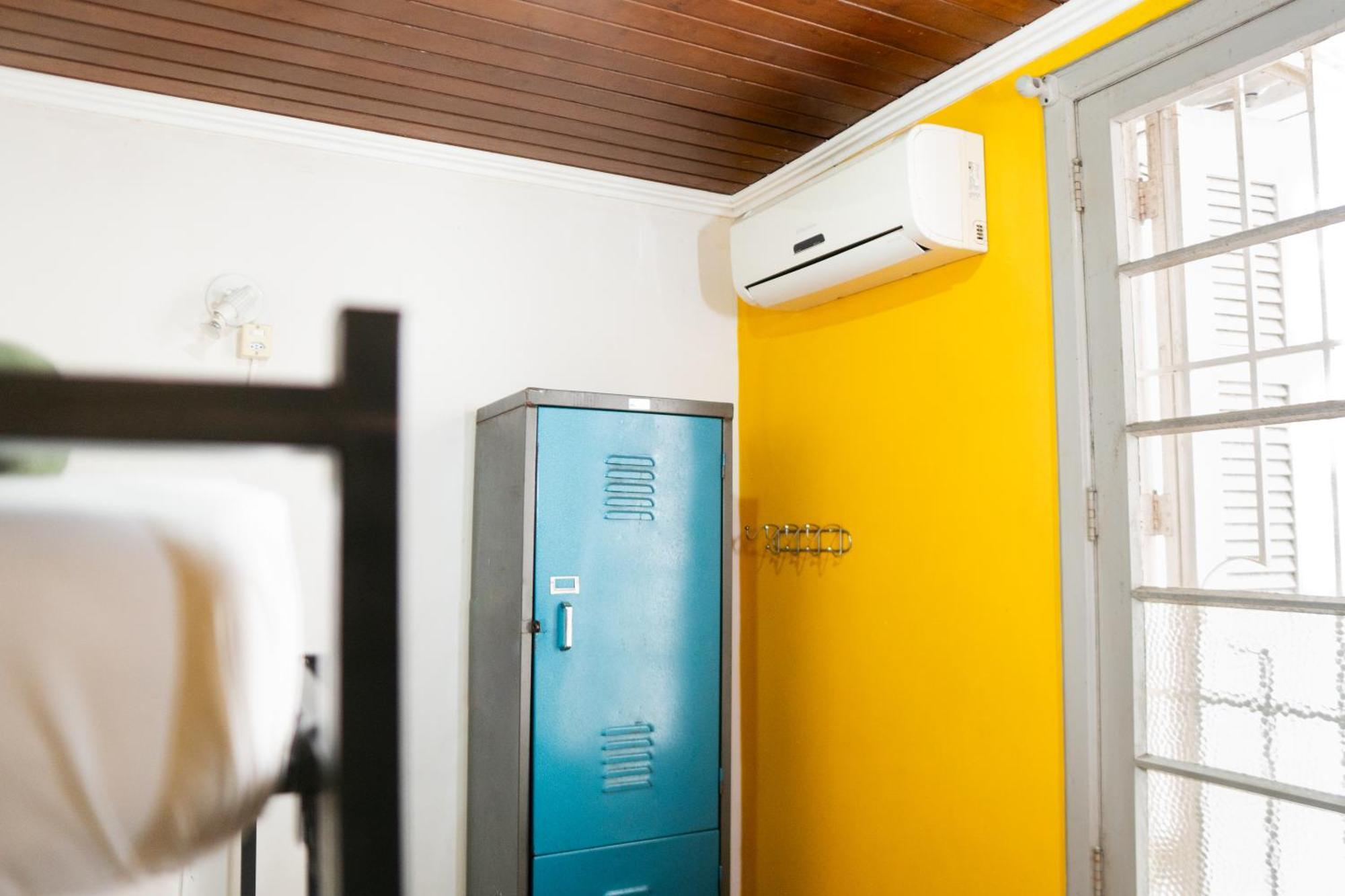 Poa Eco Hostel Порту-Алегри Экстерьер фото